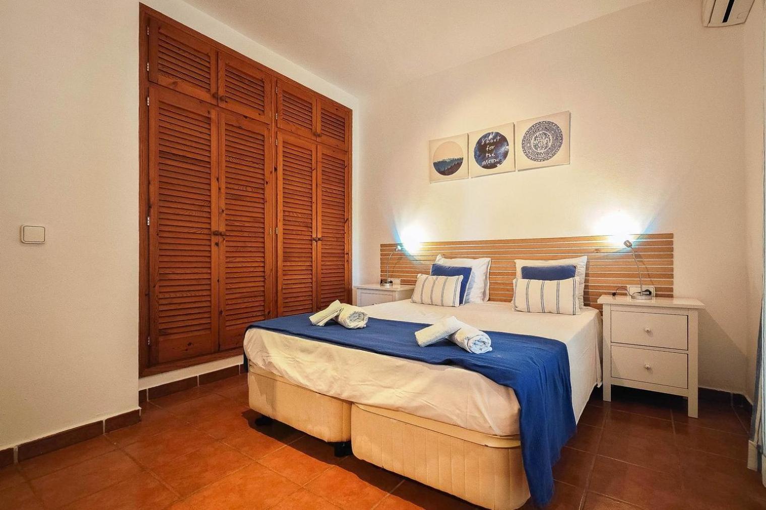 Villa Mercedes Cala Llonga  Bagian luar foto