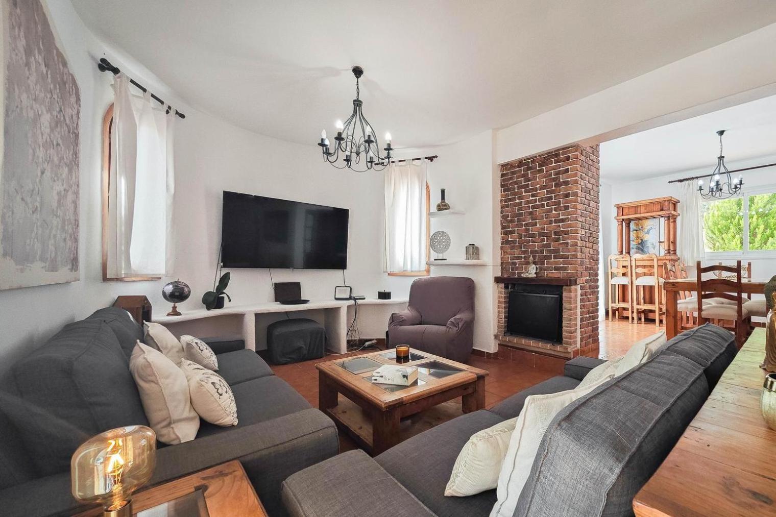 Villa Mercedes Cala Llonga  Bagian luar foto