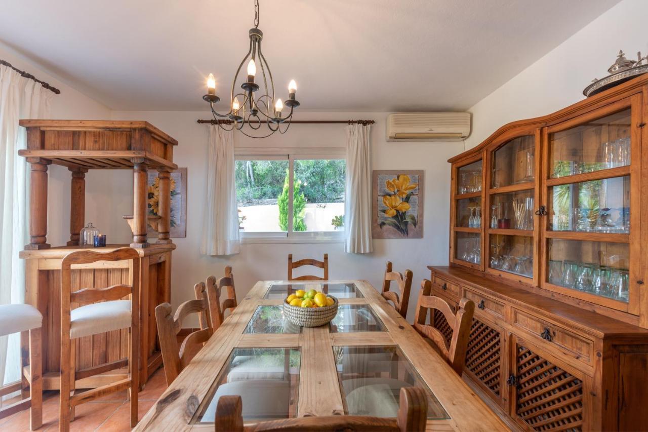 Villa Mercedes Cala Llonga  Bagian luar foto